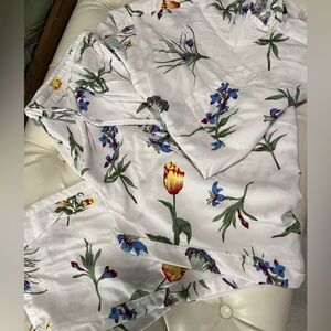 Piyama white floral short sleeve and pants set